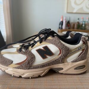 New Balance 530 Sneakers in Cream and Tan